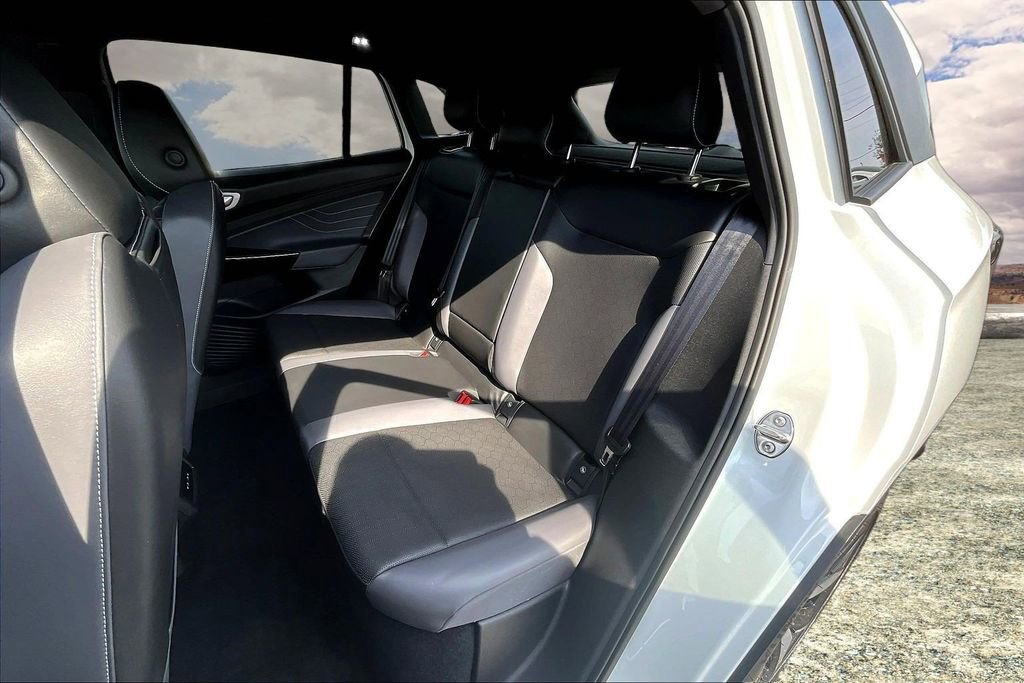 Used 2023 Volkswagen ID.4 Pro S image 22