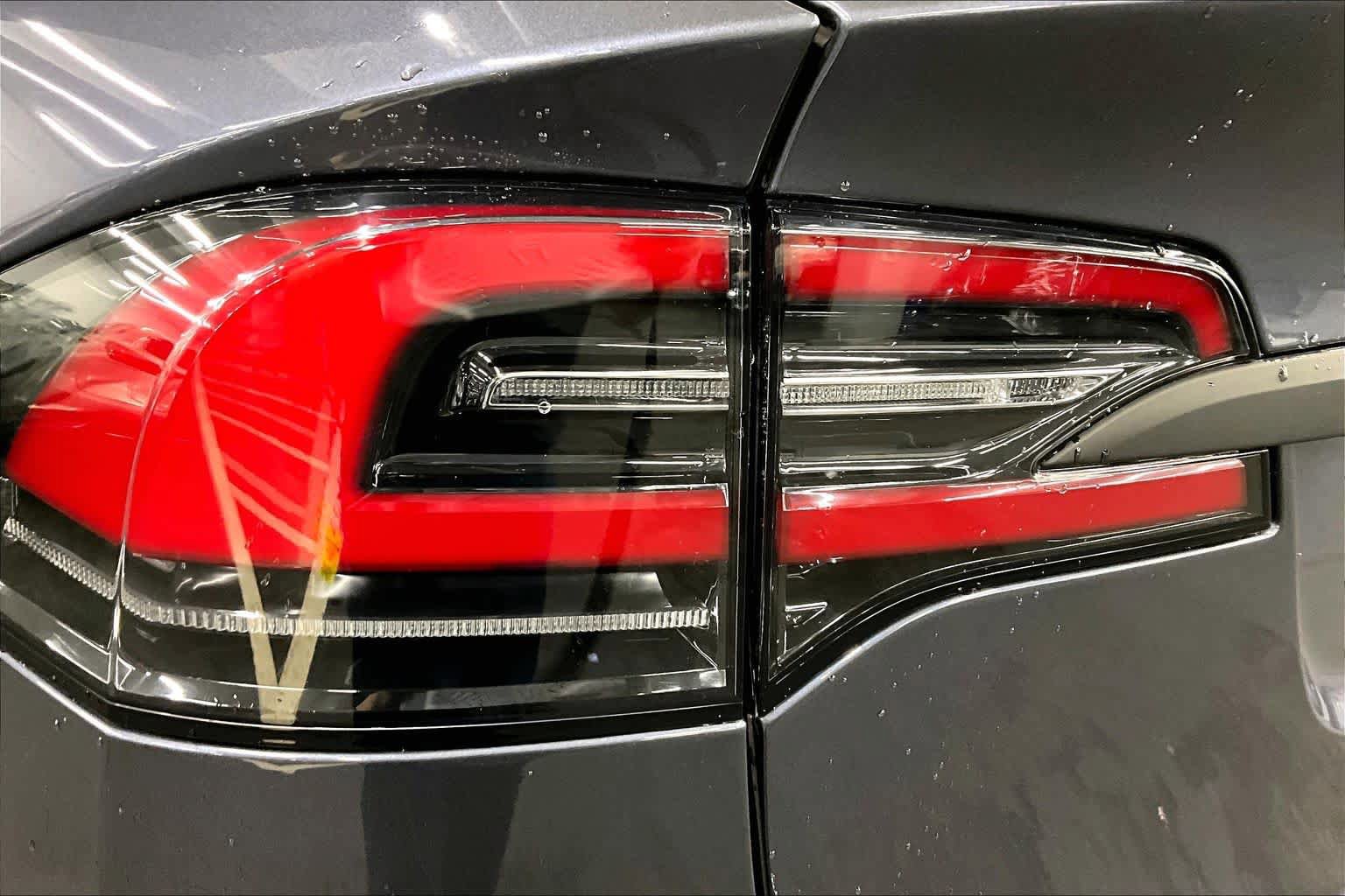 Used 2021 Tesla Model X Long Range image 28