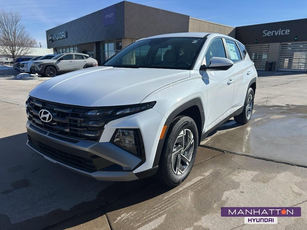 New 2026 Hyundai Tucson Blue SE image 1