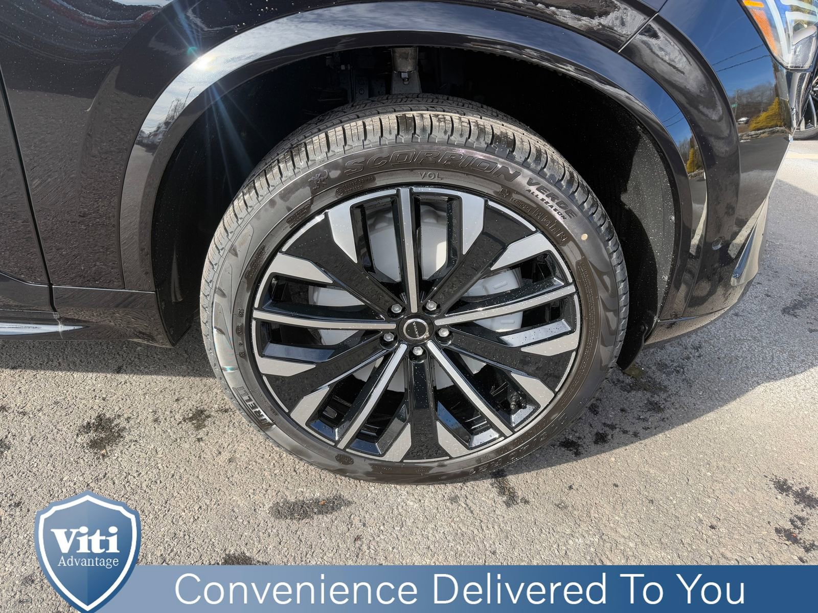 New 2026 Volvo XC90 B6 Ultra w/ Protection Package image 10