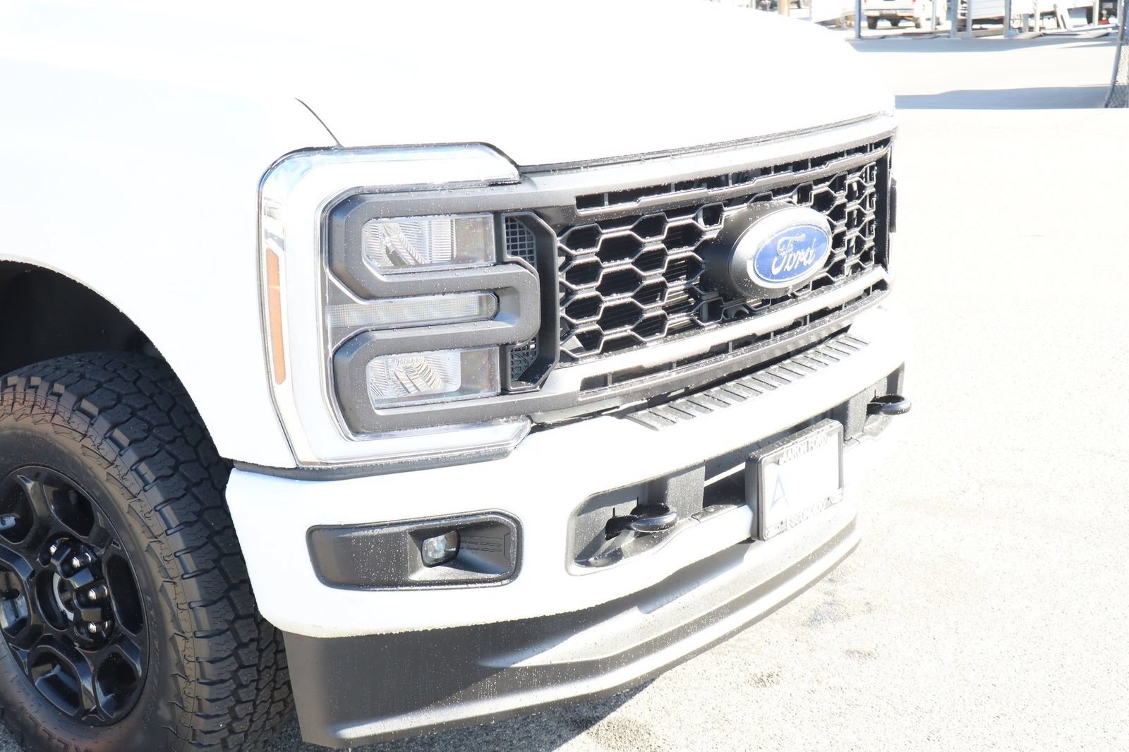 Used 2024 Ford F250 XL w/ STX Appearance Package AWD/4WD image 9