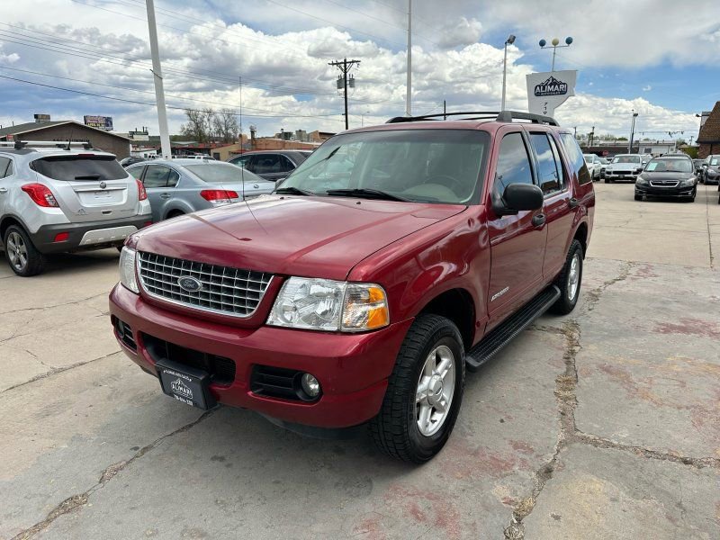 Used 2005 Ford Explorer XLT AWD/4WD image 3