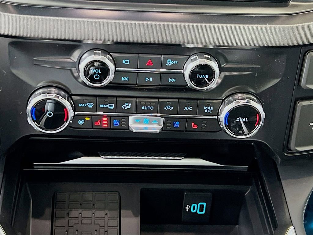 New 2026 Ford F350 Platinum image 9