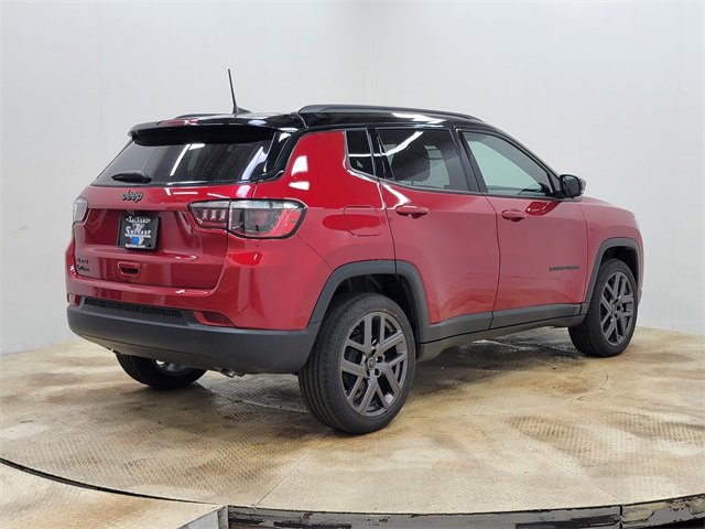 New 2026 Jeep Compass Limited image 5