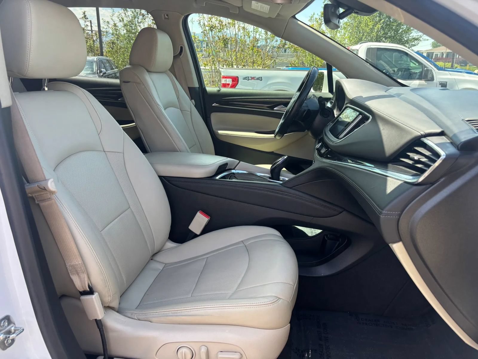 Used 2019 Buick Enclave Essence AWD/4WD image 24