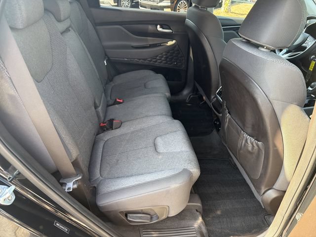 Used 2019 Hyundai Santa Fe SE FWD image 17