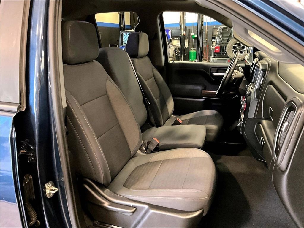 Used 2019 Chevrolet Silverado 1500 RST w/ All-Star Edition AWD/4WD image 11