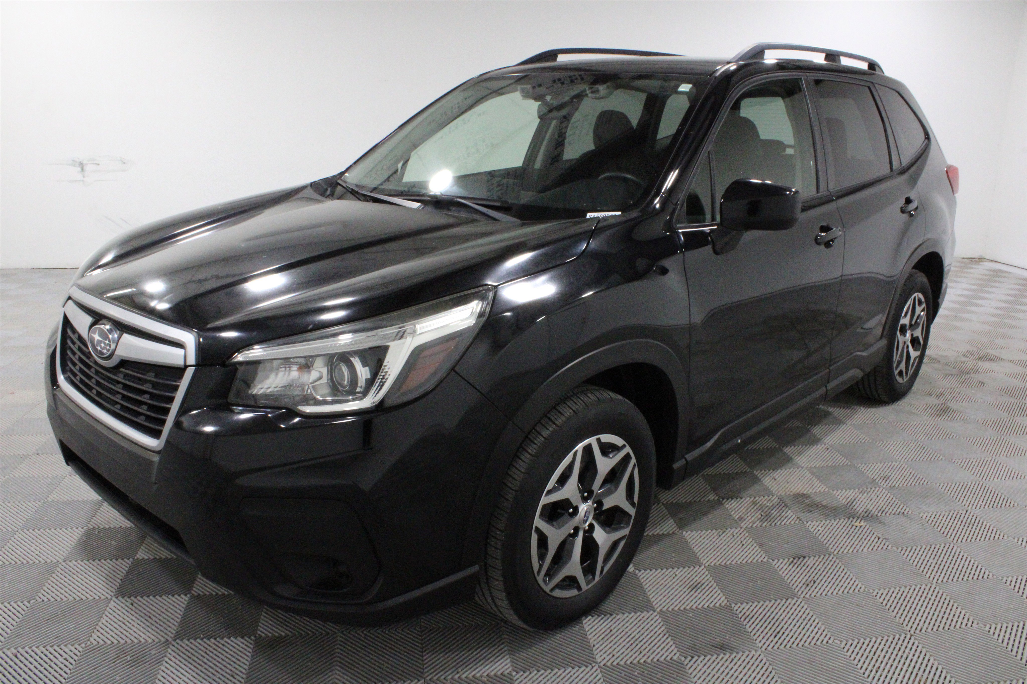 Used 2019 Subaru Forester Premium AWD/4WD image 31