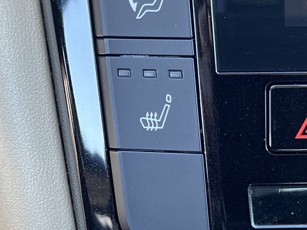 Used 2021 INFINITI QX50 Essential w/ Convenience Package image 28