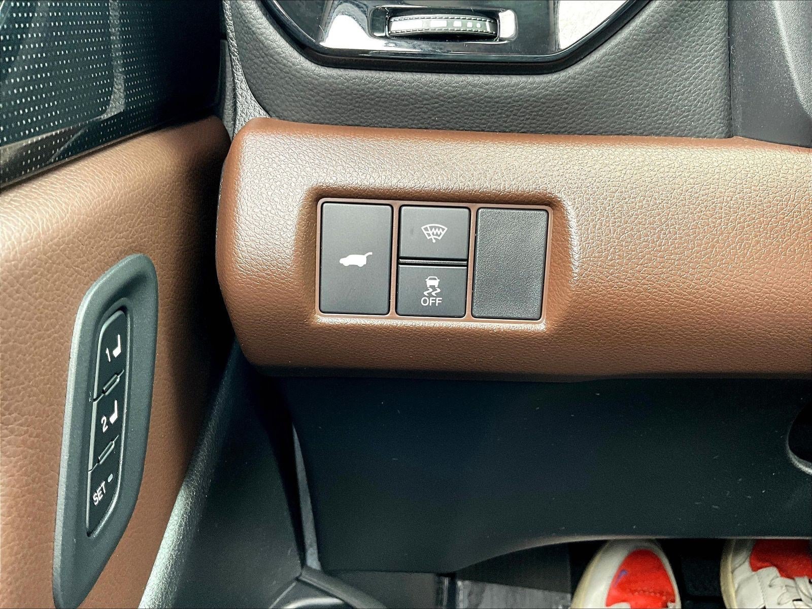 Used 2025 Honda Pilot Elite image 40
