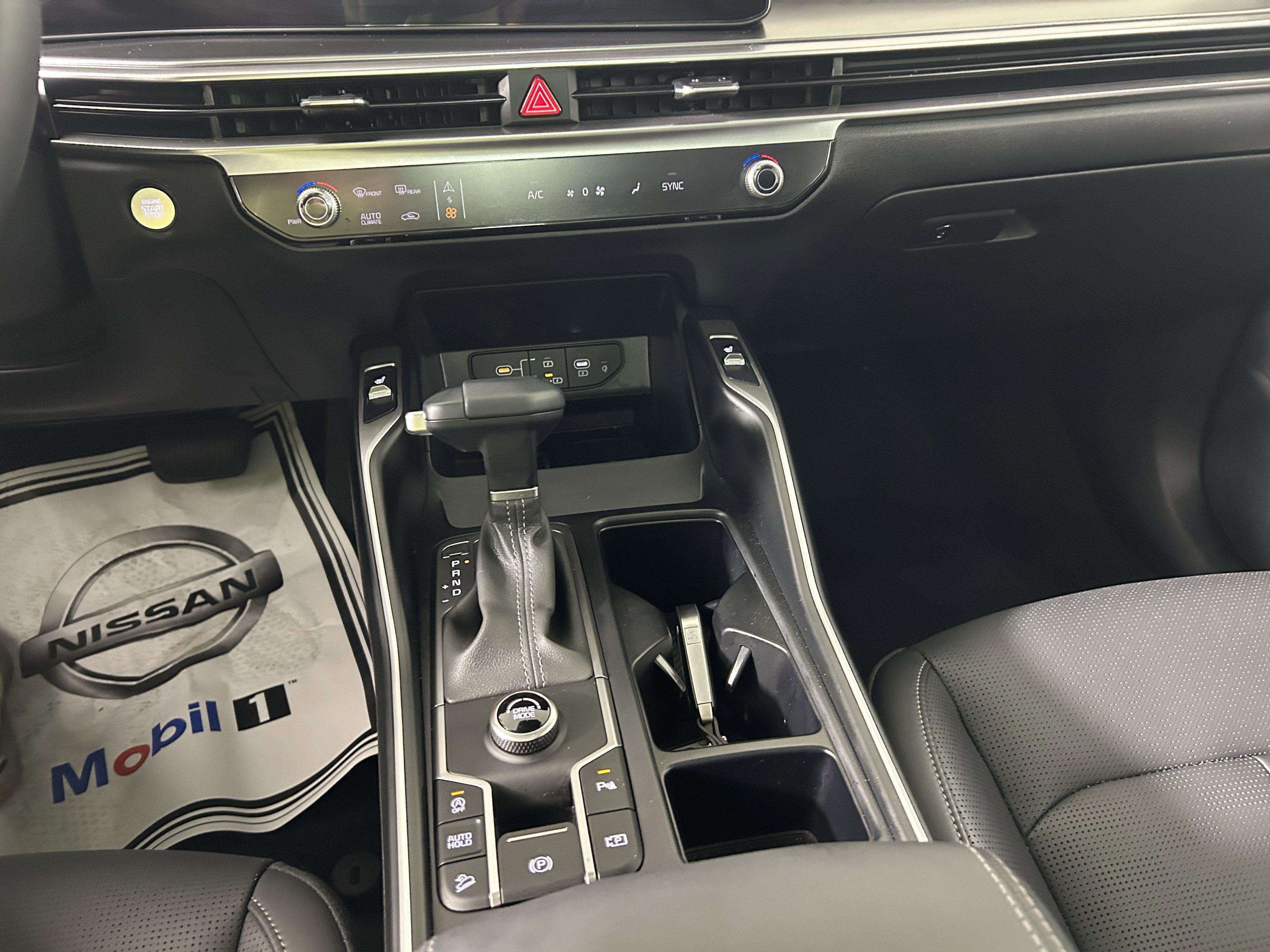 Used 2025 Kia Sorento S w/ Panoramic Sunroof Package image 29