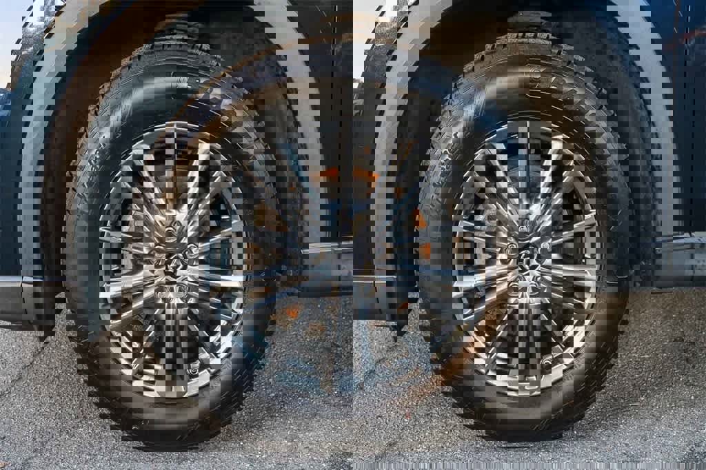 Used 2017 MAZDA CX-5 Touring image 11