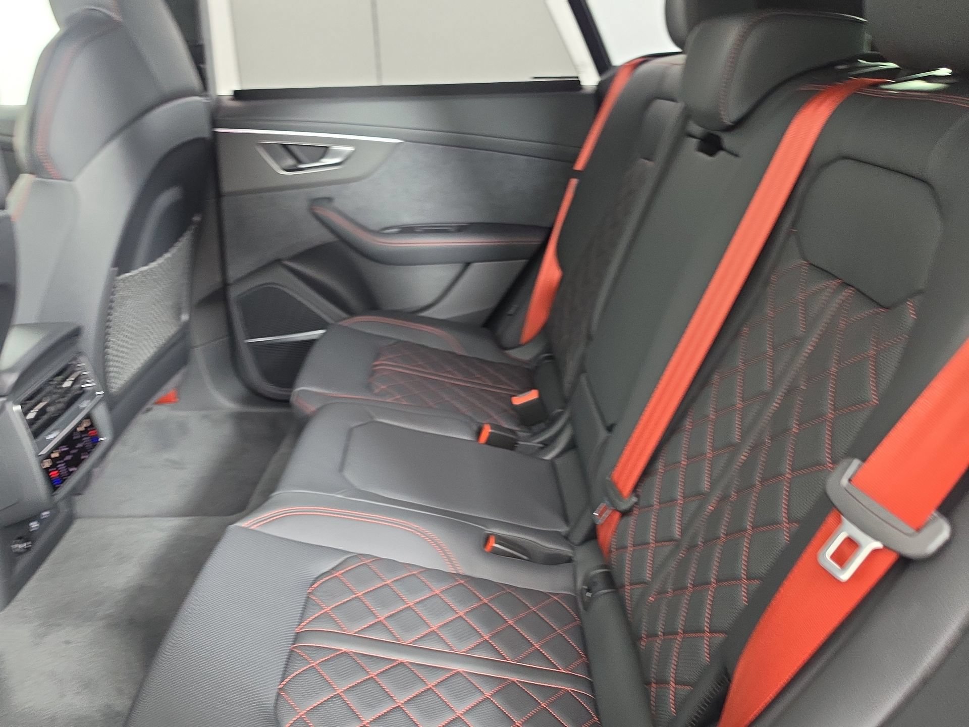 New 2026 Audi SQ8 Prestige AWD/4WD image 35