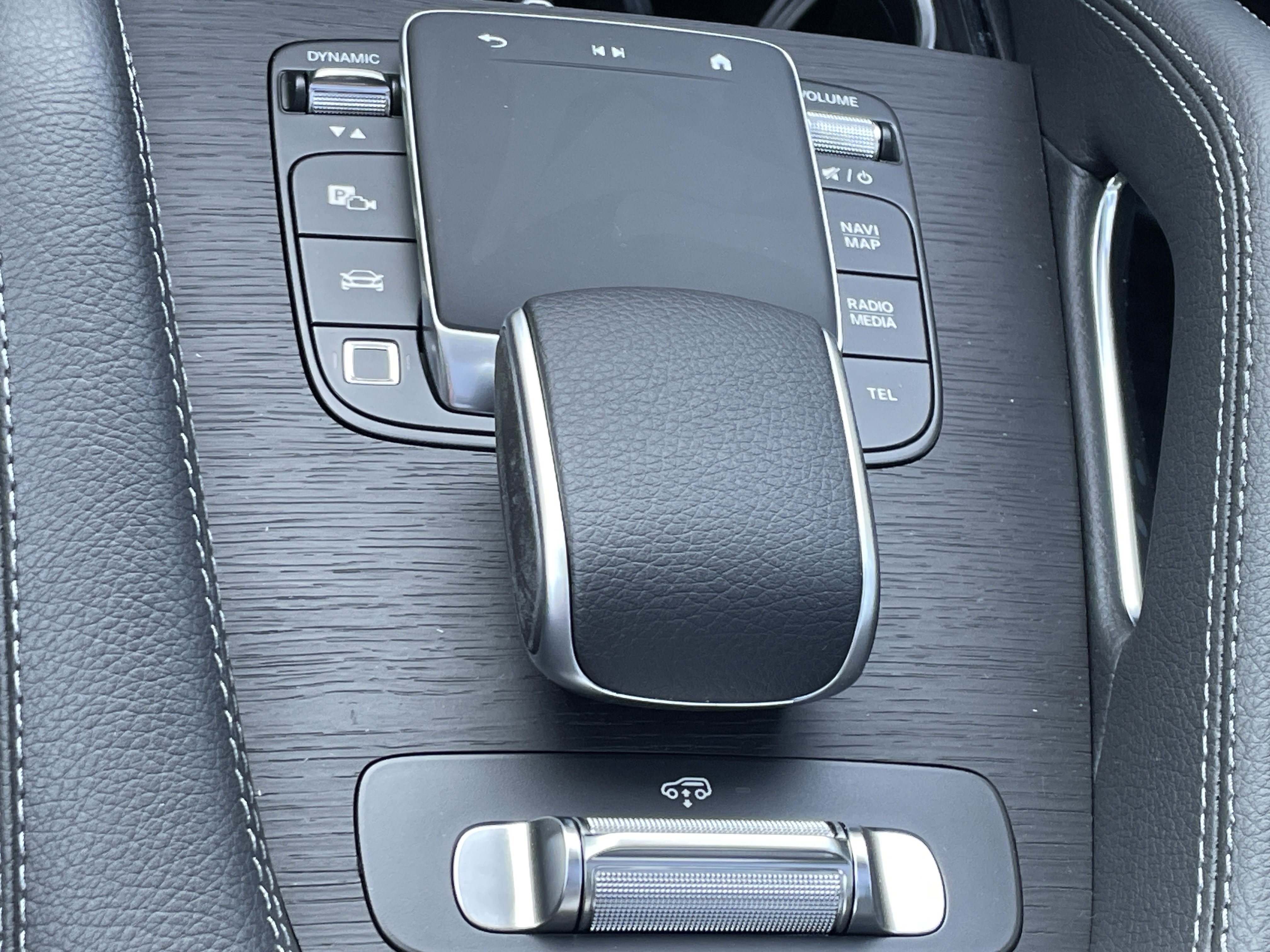 New 2026 Mercedes-Benz GLS 450 4MATIC image 33