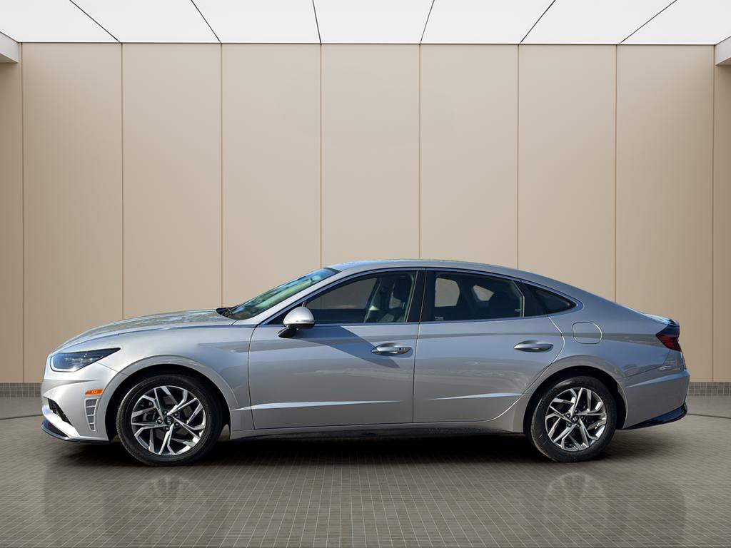 Certified 2023 Hyundai Sonata SEL FWD image 2