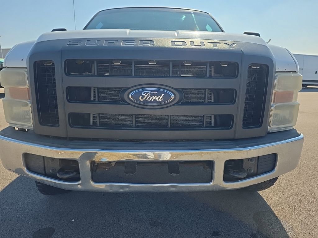 Used 2008 Ford F250 4x4 Regular Cab Super Duty image 2