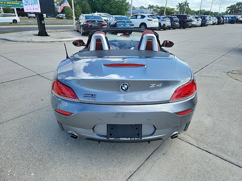 Used 2011 BMW Z4 sDrive35is image 4