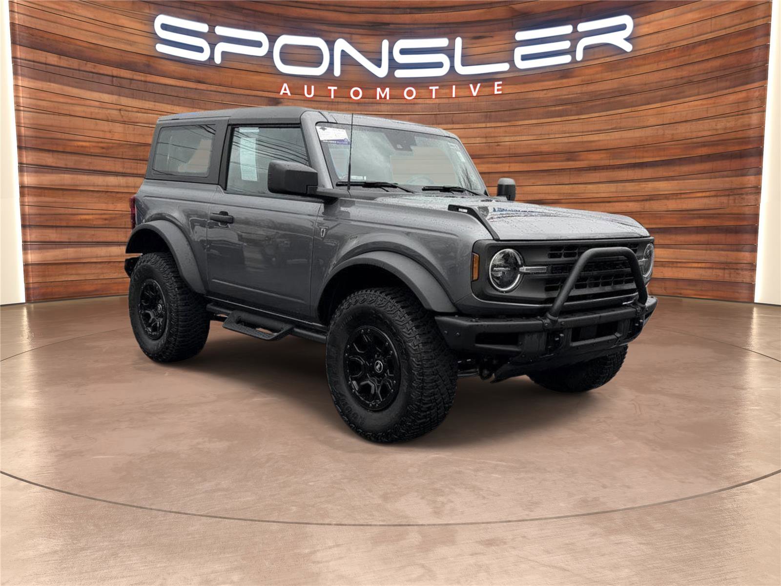 Used 2023 Ford Bronco 2-Door w/ Sasquatch Package image 9