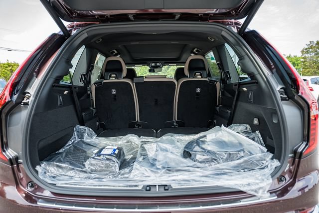 New 2026 Volvo XC90 T8 Plus w/ Protection Package Premier AWD/4WD image 10