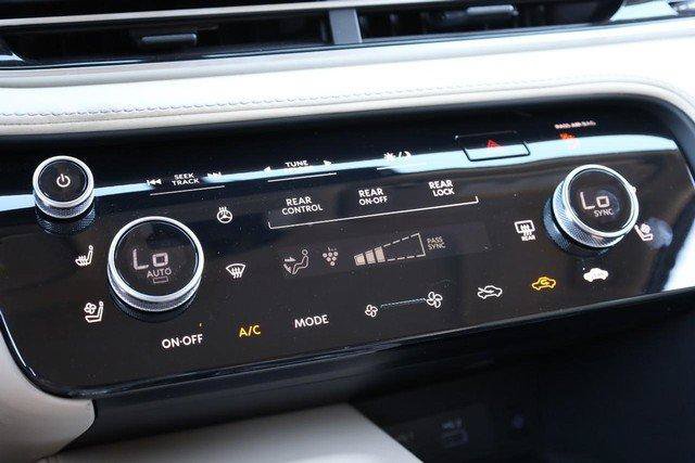Used 2025 INFINITI QX60 Sensory AWD/4WD image 16