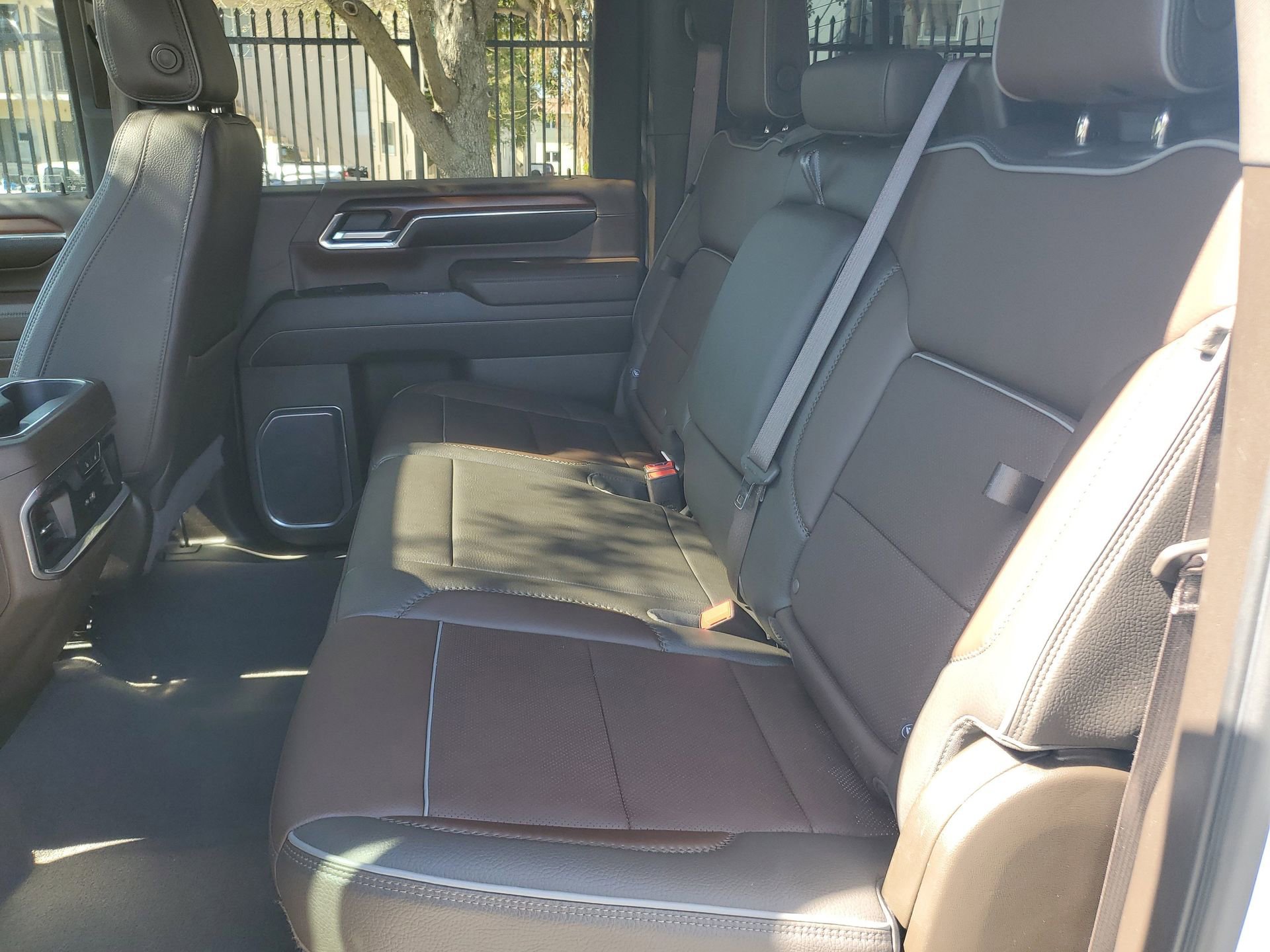 Used 2024 GMC Sierra 3500 Denali w/ Denali Reserve Package image 11