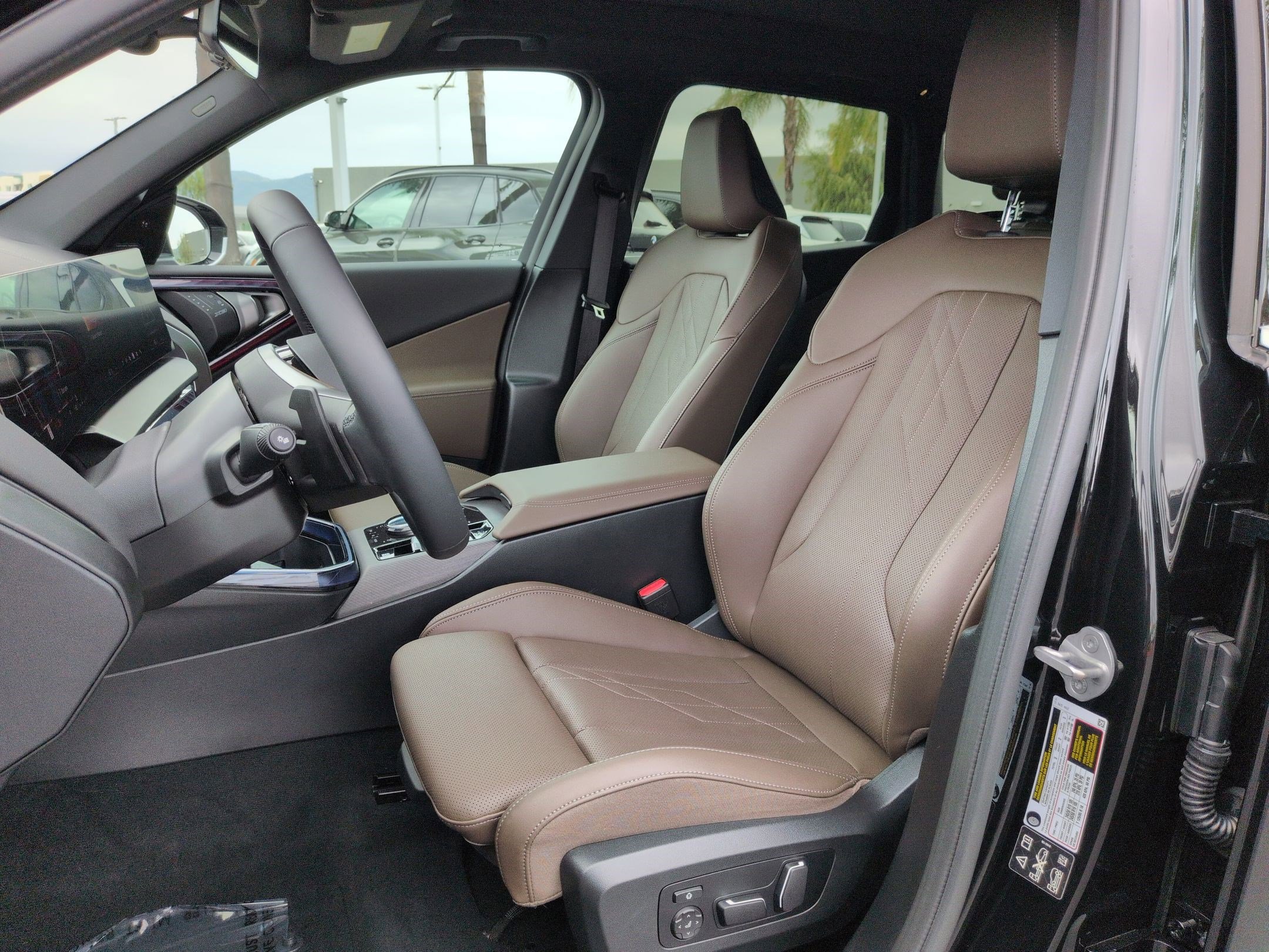 Used 2026 BMW X3 xDrive30 w/ Convenience Package image 16