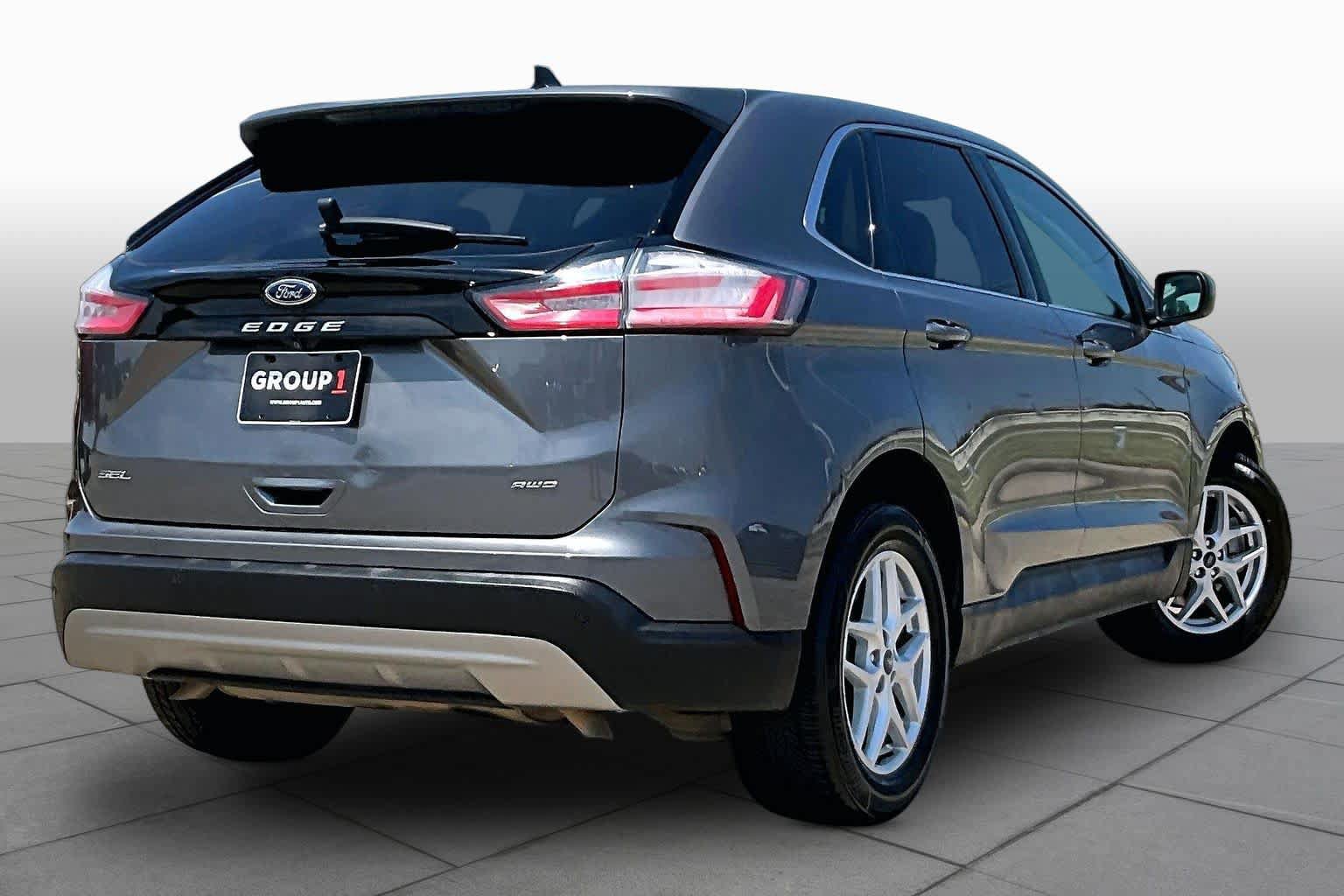 Used 2022 Ford Edge SEL AWD/4WD image 13