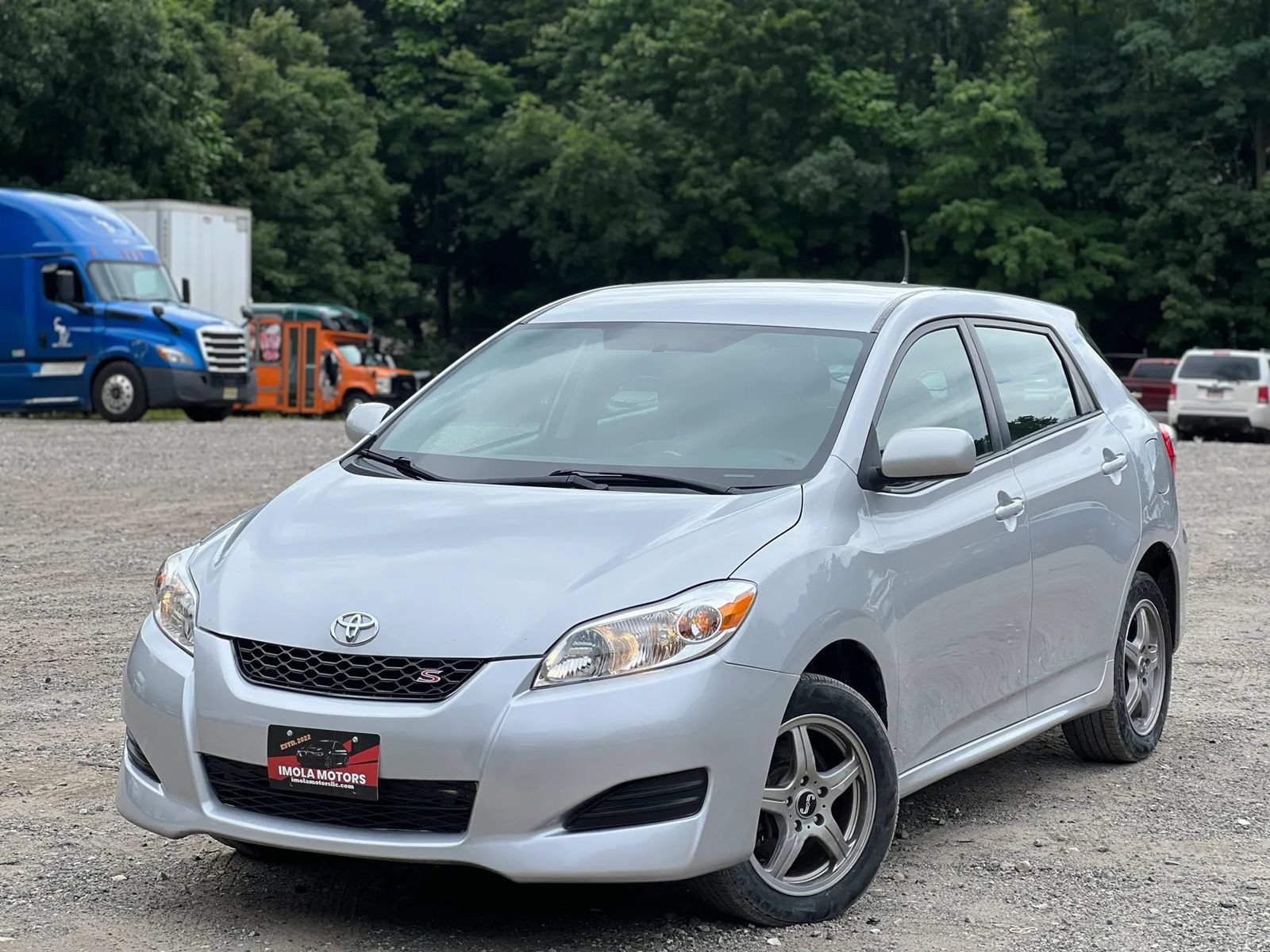Used 2009 Toyota Matrix S AWD/4WD image 2