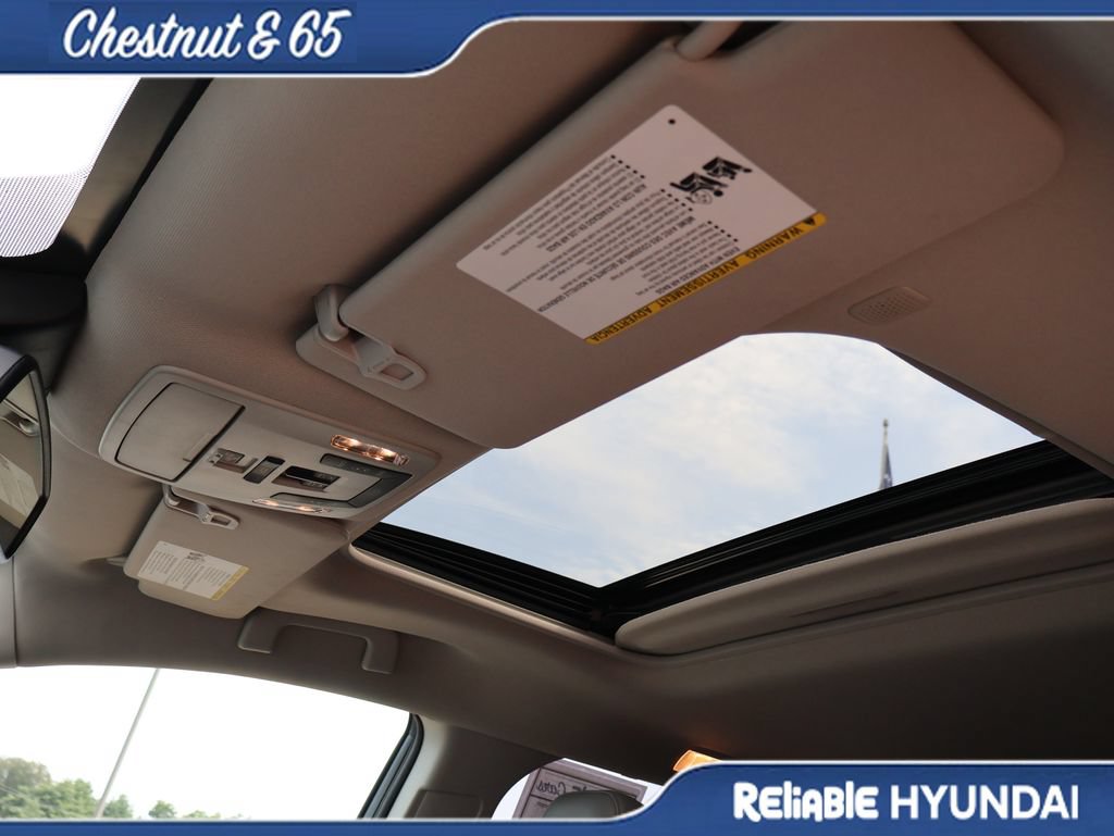 Used 2022 Toyota Sienna XLE w/ XLE Plus Package FWD image 26