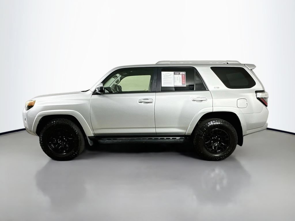Used 2016 Toyota 4Runner SR5 RWD image 5