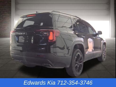 Used 2023 GMC Acadia SLE w/ Driver Convenience Package image 3