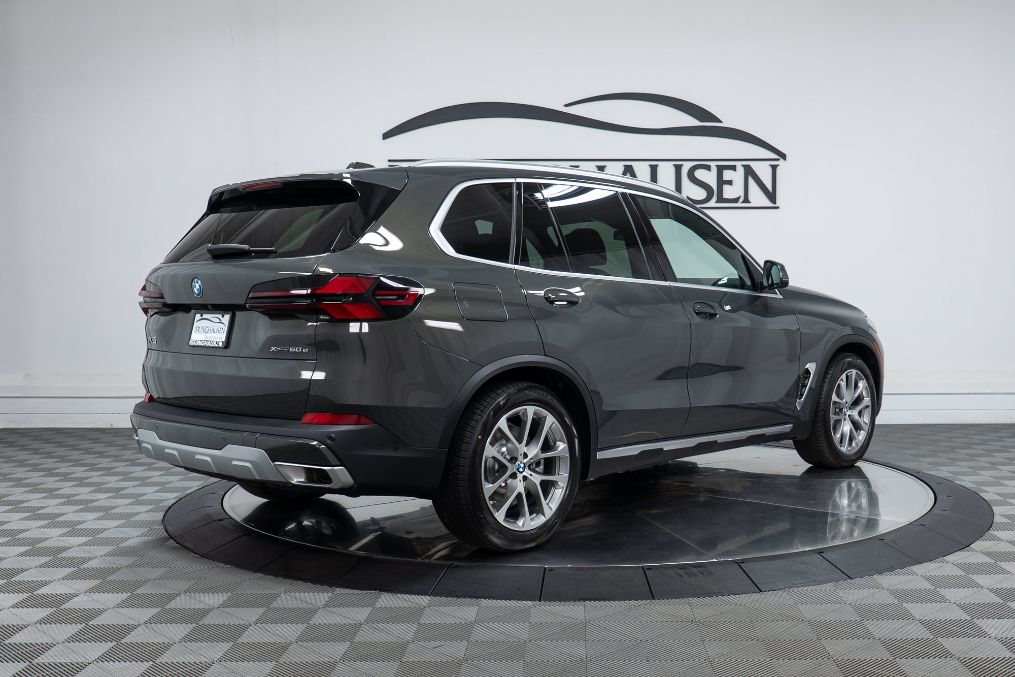 Used 2026 BMW X5 xDrive50e AWD/4WD image 5