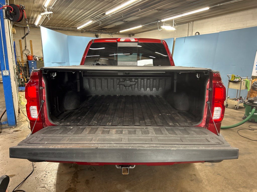 Used 2018 Chevrolet Silverado 1500 High Country AWD/4WD image 11