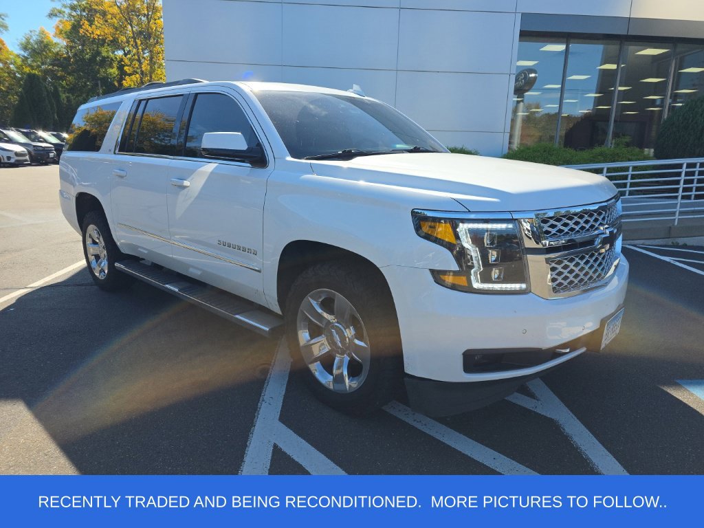 Used 2018 Chevrolet Suburban LT w/ LT Signature Package AWD/4WD image 2