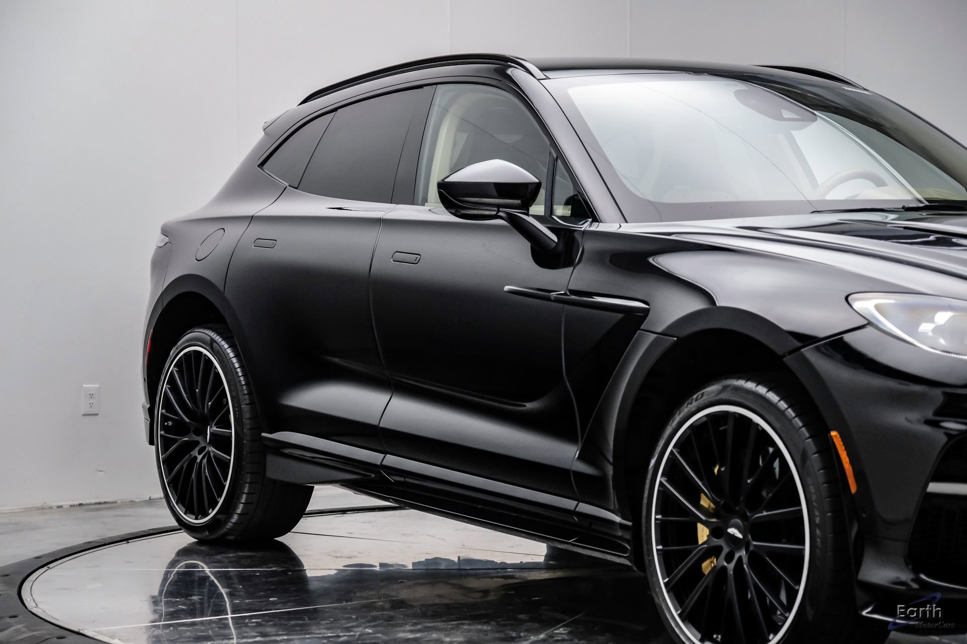 Used 2023 Aston Martin DBX 707 image 25