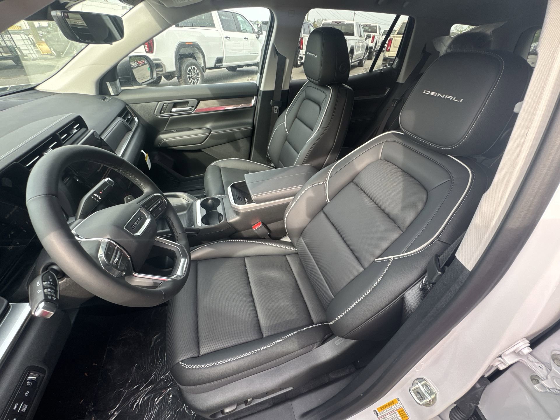 New 2026 GMC Terrain Denali AWD/4WD image 13
