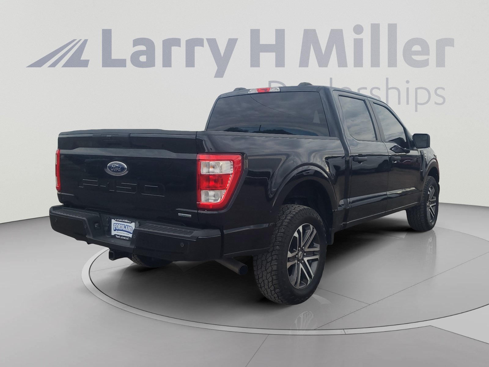 Used 2023 Ford F150 XL w/ STX Appearance Package AWD/4WD image 5