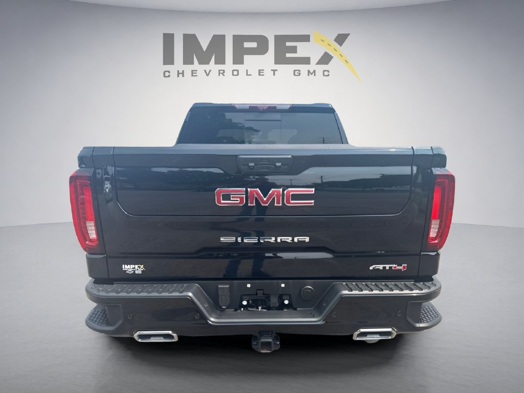 Used 2025 GMC Sierra 1500 AT4 w/ Technology Package AWD/4WD image 4