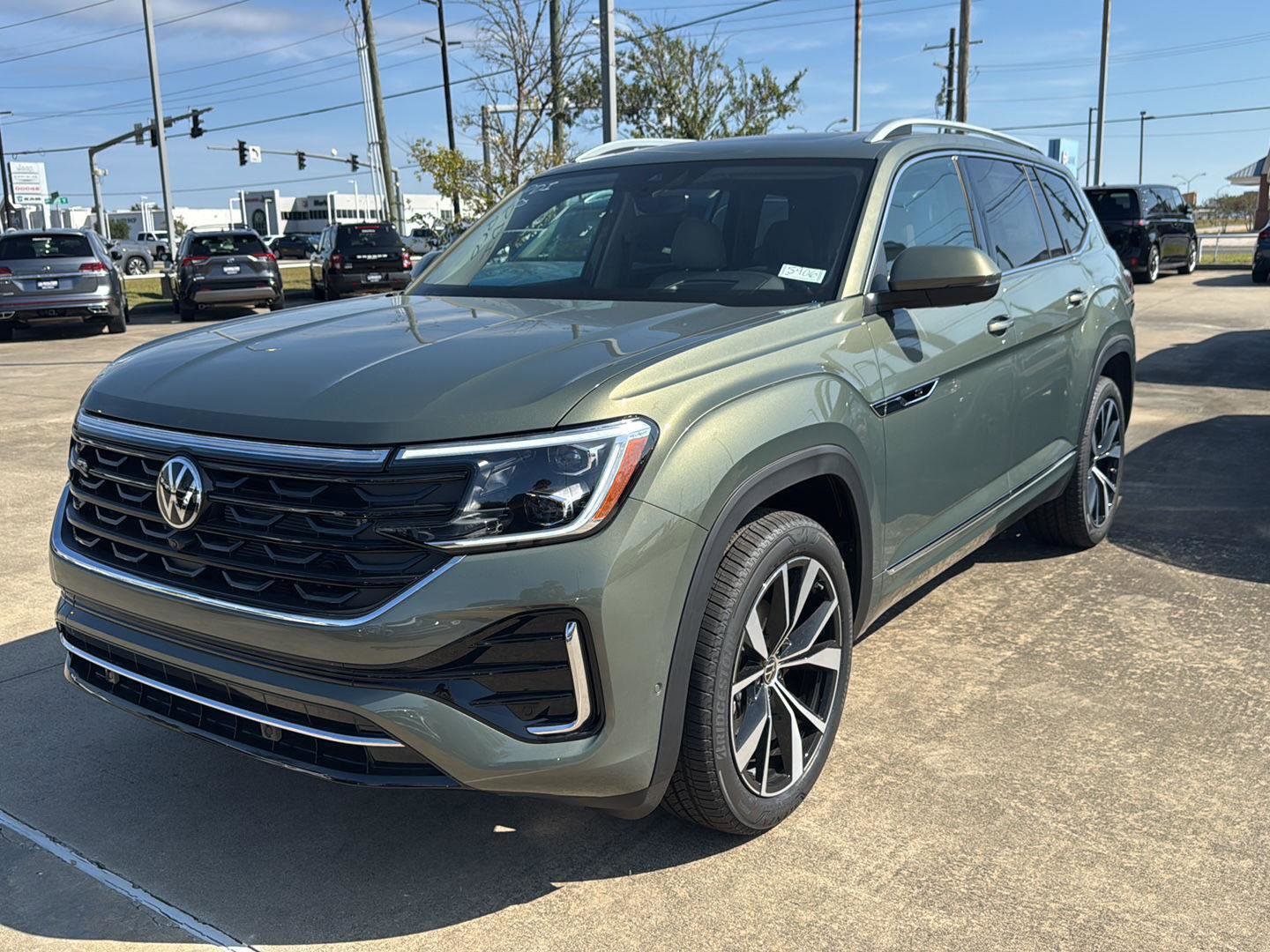 New 2026 Volkswagen Atlas SEL Premium R-Line video 1