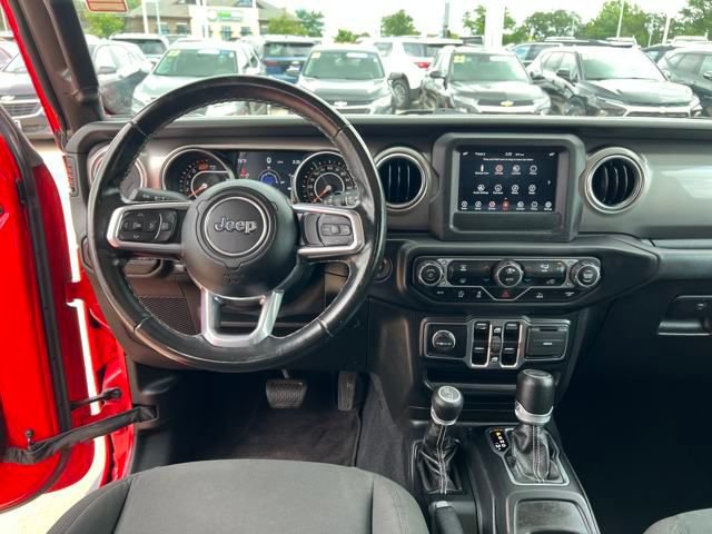 Used 2021 Jeep Wrangler Unlimited Sahara AWD/4WD image 19
