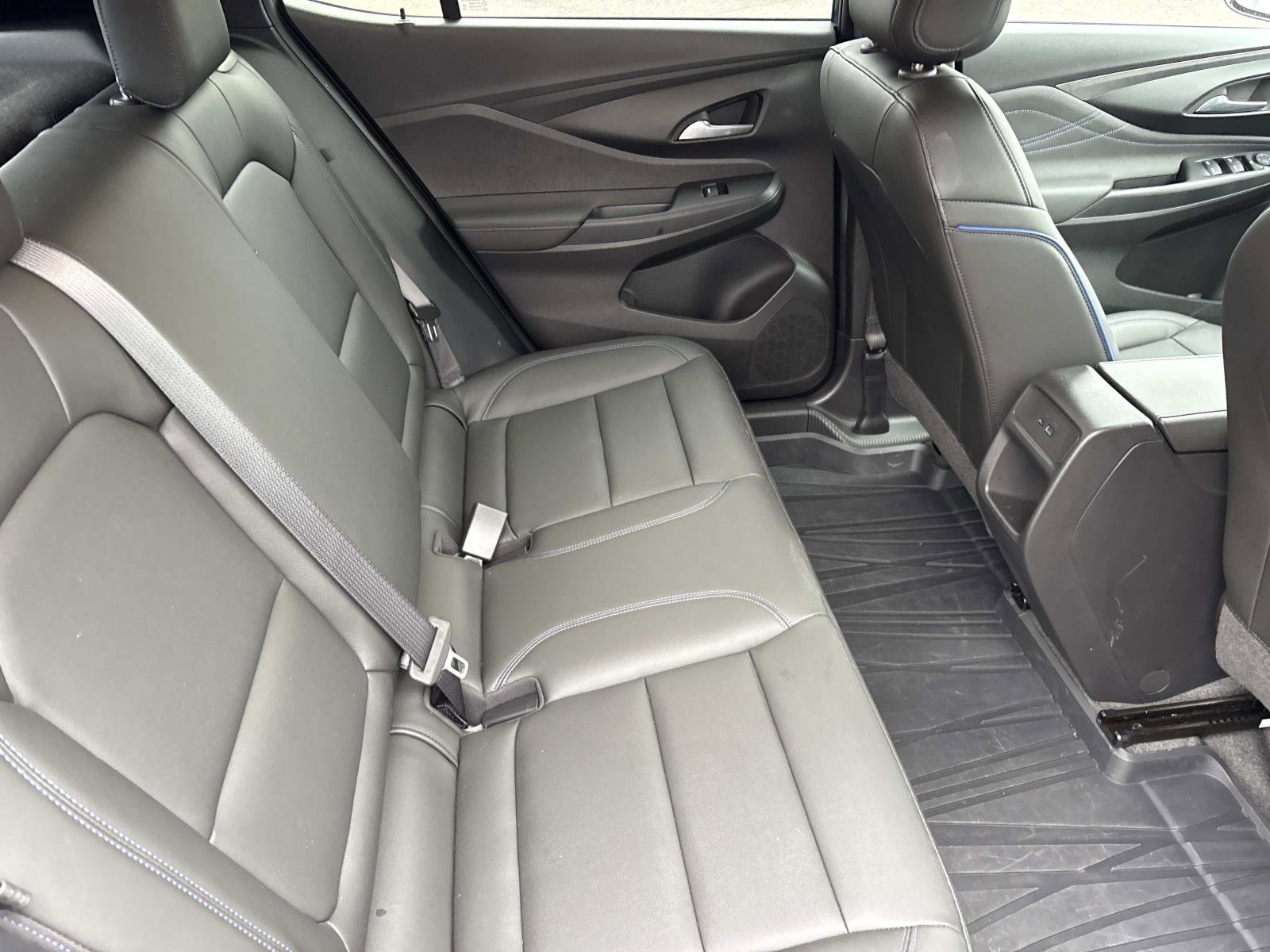 Certified 2024 Buick Envista Sport Touring w/ Convenience I Package image 33