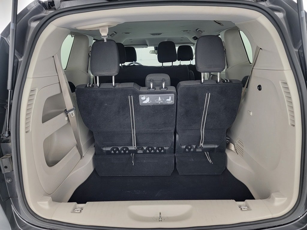 Used 2018 Chrysler Pacifica L FWD image 27