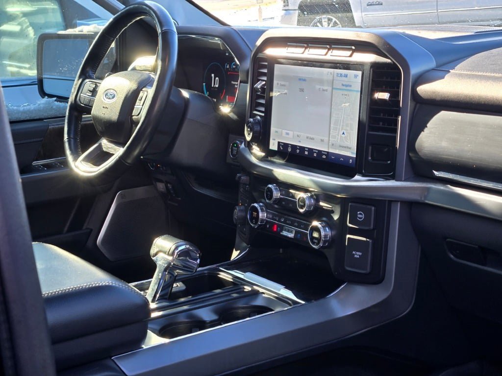 Used 2021 Ford F150 Lariat w/ Equipment Group 502A High image 5