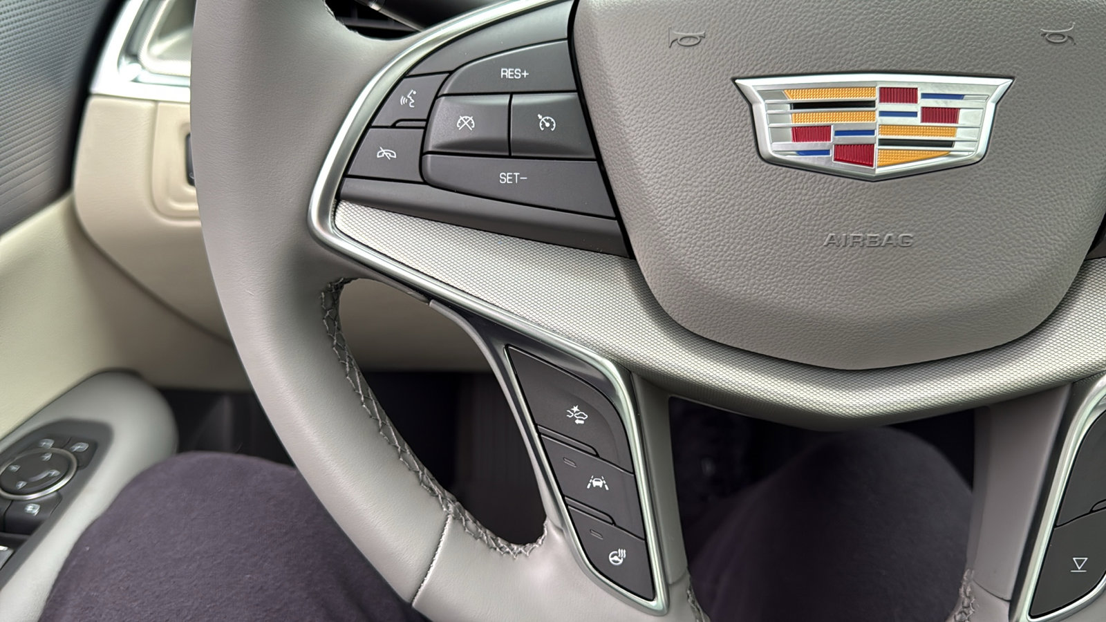 New 2026 Cadillac XT5 Premium Luxury w/ Driver Assist Package image 16