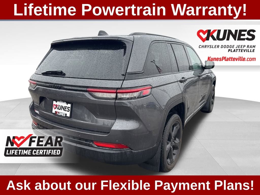 Used 2023 Jeep Grand Cherokee Altitude AWD/4WD image 4