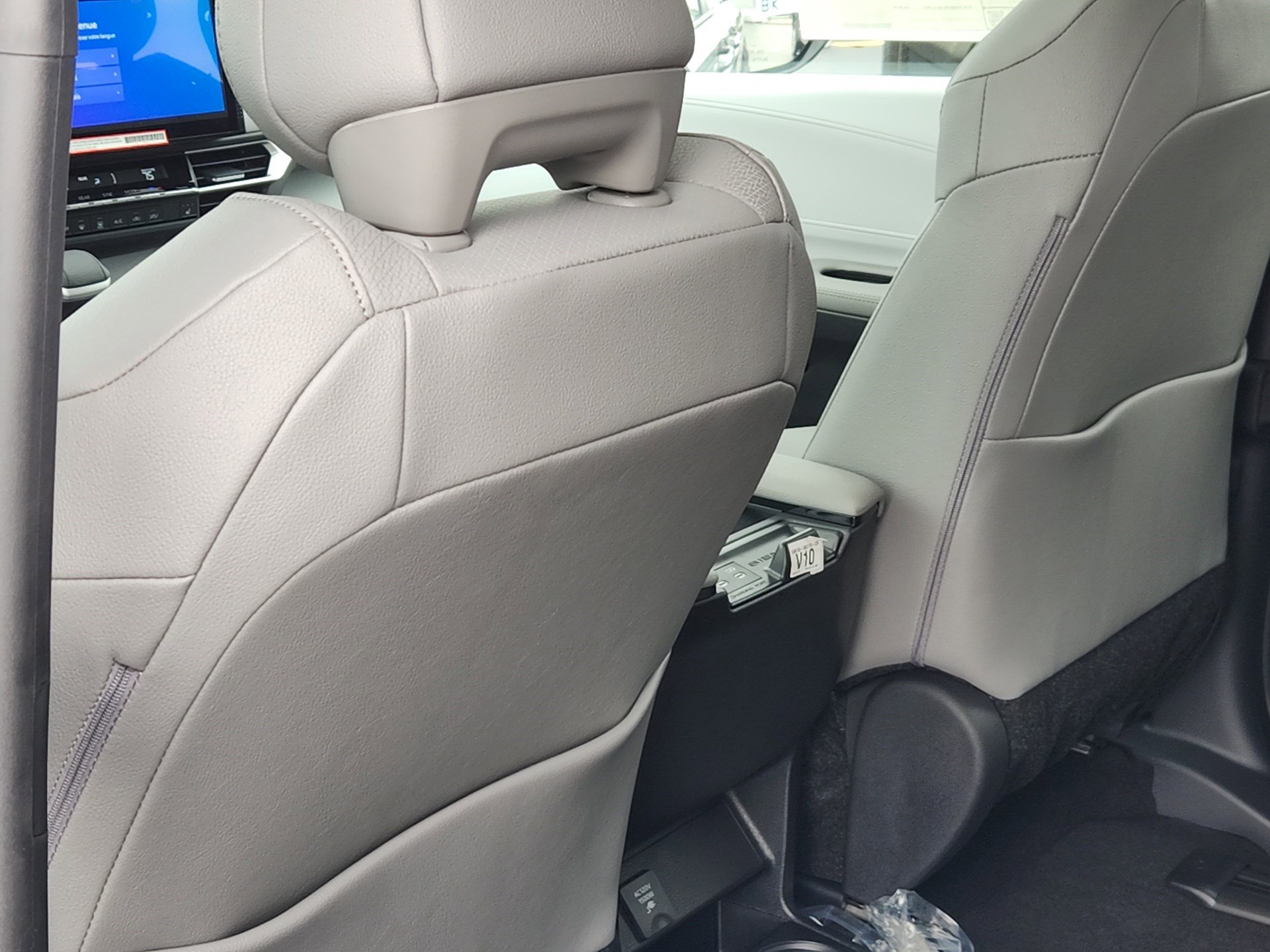 New 2025 Toyota Sienna XLE image 23