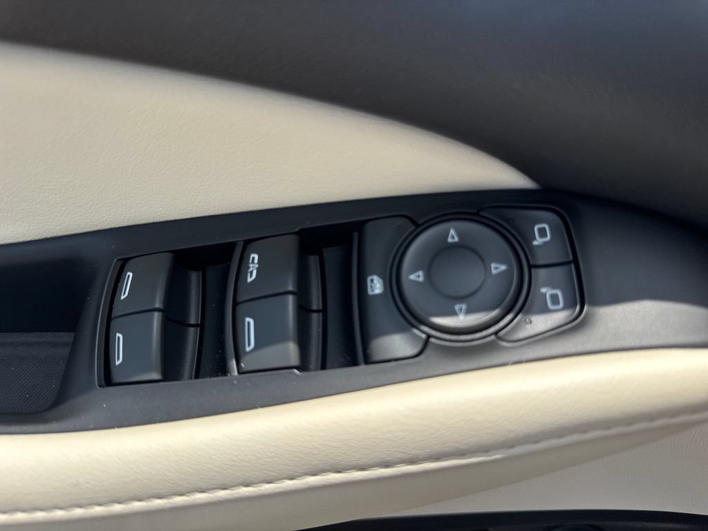 Used 2023 Buick Enclave Essence w/ Experience Buick Package FWD image 19