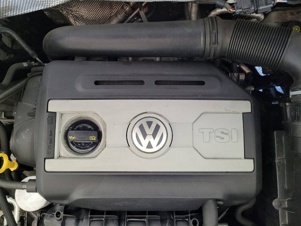 Used 2016 Volkswagen Tiguan S image 30