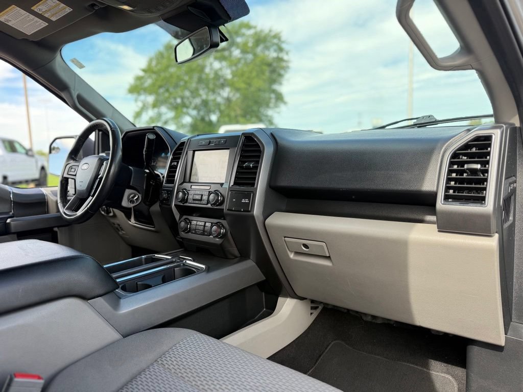 Used 2020 Ford F150 XLT w/ Equipment Group 302A Luxury AWD/4WD image 15