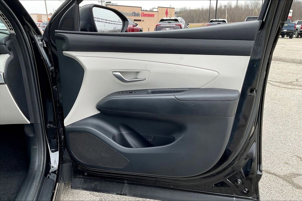 Used 2025 Hyundai Tucson SEL FWD image 19